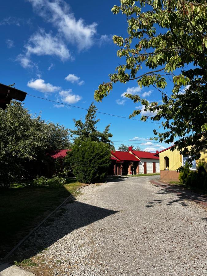 Agroturystyka Nielisz Zamosc - Kwatery Przy Skansenie Экстерьер фото